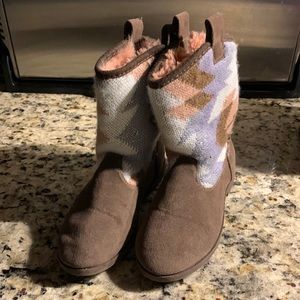 Girls Size 12 Muk Luks